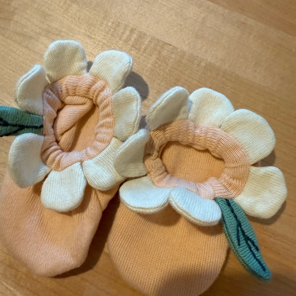 Meri Meri Flower Baby Booties